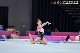 为什么百家乐的“规则极简化”反而是其吸引力所在？（为何百家乐的极简规则反而最具吸引力？）